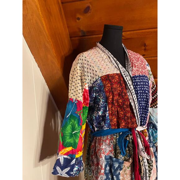 Kantha Style Bright Vibrant, Handmade Upcycled India Patchwork Cotton Robe - Picture 2 of 11